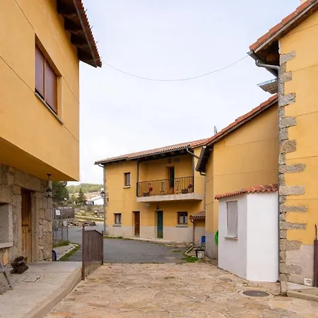 Casitas Rurales La Plataforma Country house Hoyos del Espino