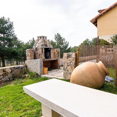 Country house Casitas Rurales La Plataforma Hoyos del Espino